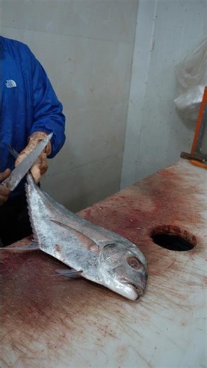 How to cut fish without bones