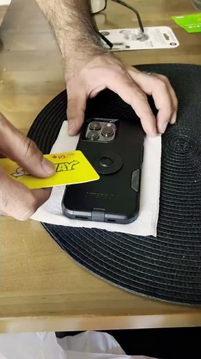 How to remove a #popsocket #englishstream #pronunciation #smartphone #iphone13pro #speakenglish