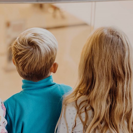 3 Signs of 'Middle Child Syndrome,' a Psychologist Reveals