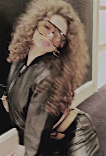 #DEMITRAKALOGERAS : i loved this video | dicky n his boys were such a vibe cc: elsiezvidz text: slvshyvs qr: kaloaddict #kalogerassisters #kalogerassistersedit #xybca #fyp | @sundaykalogeras @demitrakalogeras @Eliana Kalogeras @Noah Risling 🔍 - demitra kalogeras edit - freek'n you trend - viral edit - edit trend - edit audio - kalogeras sisters edit - kalogeras edit - kalogeras sisters new video - kalogeras sisters gamble in las vegas