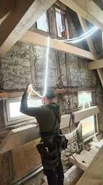 Installing 12x24 Glulam beam with a chain hoist #carpentry #diy #welovewood #craftsmanship