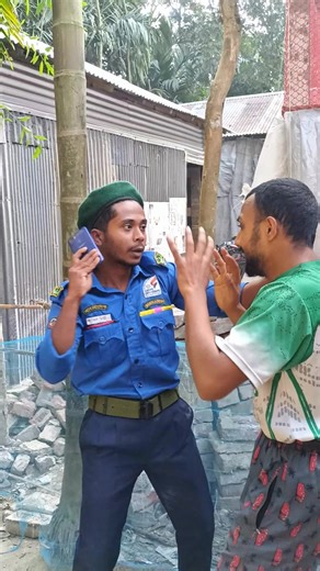মা ও পুলিশের মাঝে মজার কান্ড
