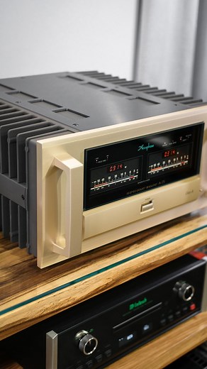 Audiocostruzioni | Accuphase A-75 unboxing 📦 Pure Class A stereo power amplifier with outstanding S/N ratio and very high damping factor Rated for 60 watts... | Instagram