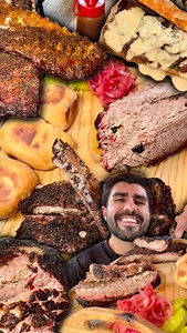 Brisket, costillas deliciosas “En Humo BBQ”, CDMX. El brisket tiene 14 hrs de ahumado. La gente se forma horas para comer aquí. Este negocio de ahumados se volvió la sensación, tienen brisket, costillas, sándwiches, burgers. Empezamos probando los Mac and cheese, tienen de sabores, mi favorito fue el de portobello. Muy cremoso y quesoso. Luego continuamos con un sampler con brisket y costillas. El brisket es lo más rico que he probado, el sabor del ahumado buenísimo, muy jugoso, suave. Las costi