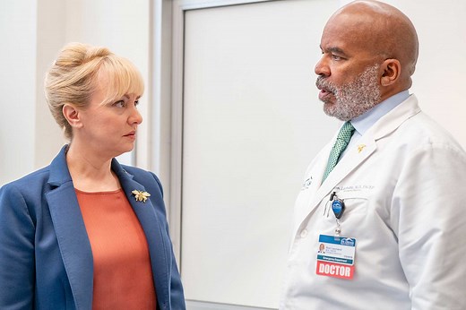 Where to Stream St. Denis Medical Season 1