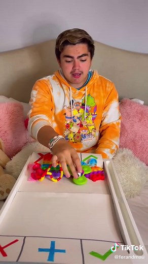 Fidget Trading 😂 cd-@fidgettoys._.besties3 #foryou #funny #like #fidgettoys #tradeoff 🤪 Still giving fidget toys to our TikTok followers !!!