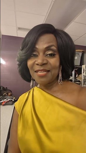 The Dionne Warwick tribute. it's going down