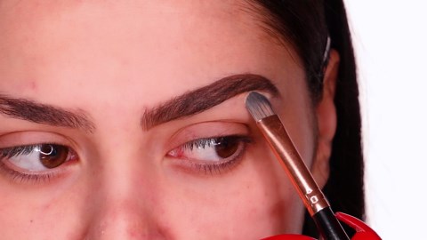 Glamorous Makeup Looks for Special Events