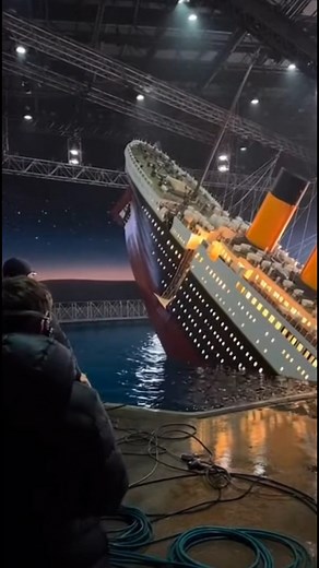 Go behind the curtain and witness how the Titanic sinking scene was created with precision engineering, giant water tanks, and incredible lighting work. The legendary moment brought to life for real! 🔥 | Hollywood FrameLab