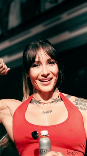 Hulk Motivation Female bodybuilder workout game #motivation #strongwomen #shorts