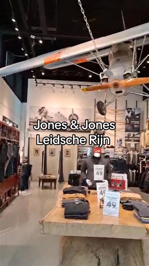1.2K views | Ben je al in onze winkel in Utrecht Leidsche Rijn geweest? Geef je onze collega’s een  #maarssen #rhenen #jonesenjones #apeldoorn #veenendaal #utrecht #zoetermeer #zutphen #assen #nieuwegein #leidscherijncentrum #vleuten #bodegraven #huizen #zevenbergen #woerden #mannenkleding #herenmode #kledingmerk #kledingwinkel #fashionformen #mannenmode #herenkleding #menswear #mensfashion #kledingadvies #herenmodezaak | Jones & Jones | Facebook