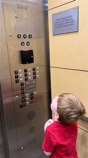 Orange Elevator Children’s Hospital St. Louis