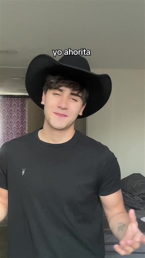 Videos de Octavio Macias Orozco (@elchicodeojosverdes) con “sonido original - 𝙈𝙪𝙨𝙞𝙘 𝙇𝙖 𝙇 🥷🏻💸”