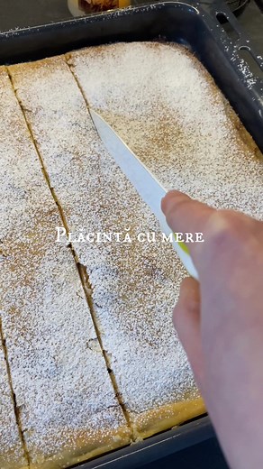 Placinta cu mere - Reteta delicioasa si simpla