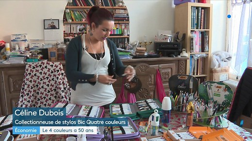 Il a accompagné des générations d'écoliers. L'indémodable stylo 4 couleurs de la marque Bic fête son demi-siècle d'existence. Fabriqué à Montévrain, en Seine-et-Marne, cet objet iconique reste un succès mondial. Chaque jours 800 000 stylos sont vendus dans le monde. | France 3 Paris Ile-de-France