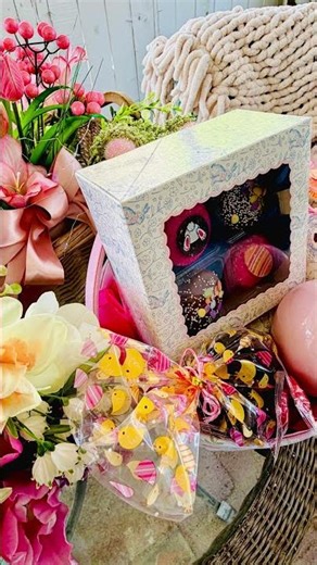 Happy Spring #springdecor #flowers #haveitoldyoulatelythatiloveyou @colorblends