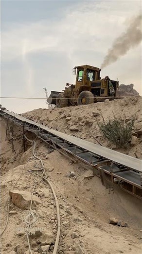 IRON GIANT UNLEASHED! 💥showcases the world of heavy machinery & Massive Rock #shorts