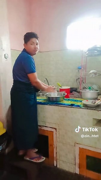 Zin Bo Htet သည် TikTok ပေါ်တွင် ရှိသည်