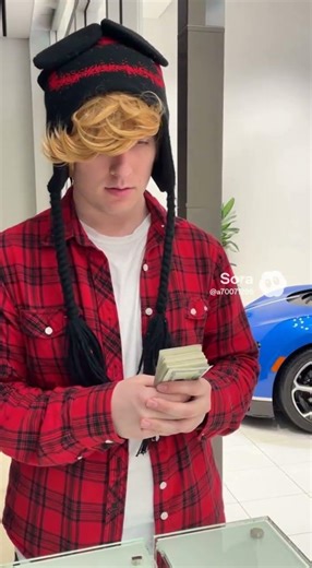KreekCraft tries to buy a Bugatti with FAKE money!