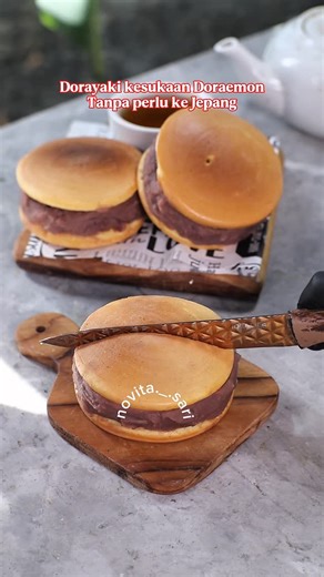 Novita Sari on Instagram: "Makanan kesukaan doraemon😍 bikin sendiri bisa banget 😆 Resep pasta kacang merah udah aku share disebelah ya Bahan : 2 butir Telur 3 sdm atau 45 gr Gula Pasir 1/4 sdt Garam 3 sdm air 100 gr Tepung Terigu 1/2 sdt Baking powder 1/4 sdt Baking Soda All cookware beli di @idealifeonline_ , temukan resep lainnya di @idealifeonline.resep Peralatan yg aku pake👇🏻 📌IDEALIFE - Professional Hand Mixer - Mixer Tangan - Multi Speed (HM-1001) Cordless hand mixer Strong DC motor w