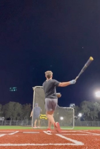 Hype Comp too the MOON 💪 #TeamEaston #Baseball #BBCOR #Bats | Easton Baseball