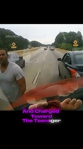 Crazy Road Rage Unfolds on Highway!🤬