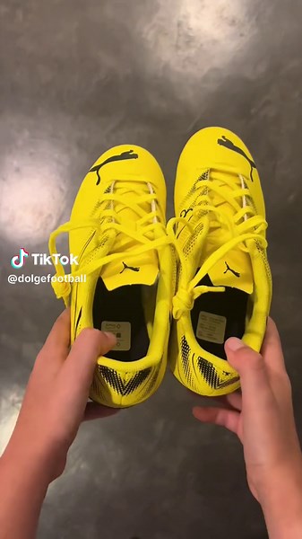 Puma Attacanto Firm Ground Football Boots Review