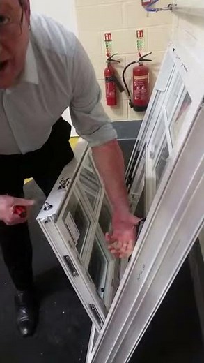 How Do You Desash A uPVC Sash Window? | Roseview Windows