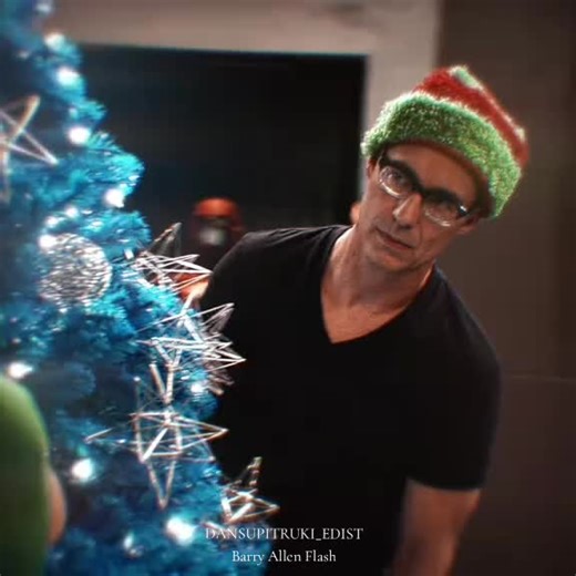 Merry Christmas 🎄🎊 #theflash #flash #grantgustin #navidad #merrychristmas