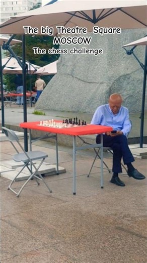 Let's plau chess. Are you ready for a challenge #travelvlog #moscow