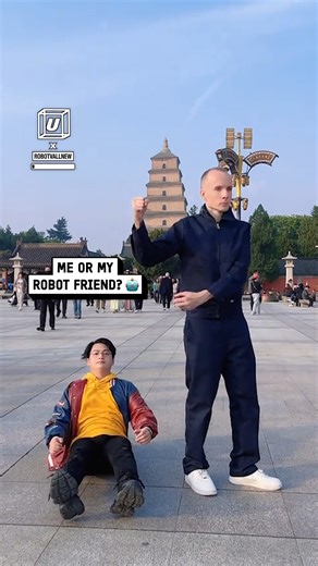 792K views · 7.3K reactions | I'm convinced my friends are robots 烙 #dance #robots | UNILAD | Facebook