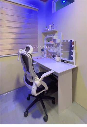 Bagong Study Table Setup at Vanity Mirror sa Mini Vlog