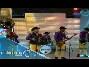 Show en vivo del grupo "La iniciativa"