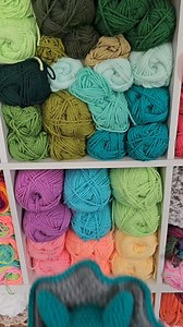 Hey from the dinos! 👋 It's been far too long since I've made one of my full size dinos. I definitely will be adding one to my to do list for over the summer. I have this really fun idea involving embroidery, and I can't wait until I have some time to start working on it! 😍 Do you have any bucket list crochet projects that you're trying to get to? https://www.thenicolechase.com/ideas/free-dinosaur-crochet-patterns #thenicolechase #amigurumi #crochetdinosaurs #crochetdino #ilovecrochet #crocheti