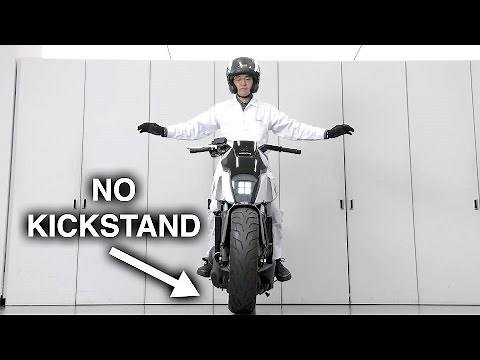 This Motorcycle Won't Fall Over!