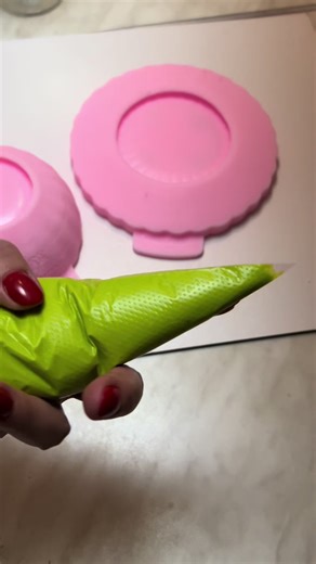 Чайна пара з тюльпанами на подарунок