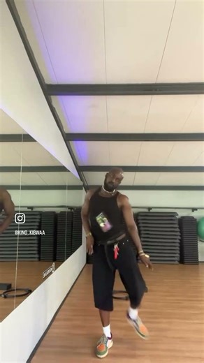 “Dancing is my prayer, my stress relief, my happy place 😌"French: "Danser c'est ma prière.”#dance