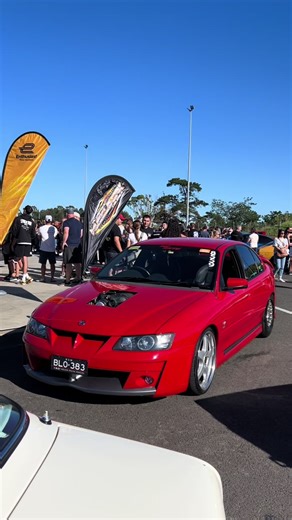Holden Commodore: V8 Engine Sounds & Concepts