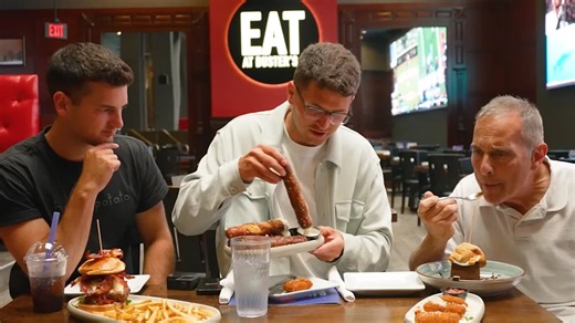 I tried the 6 worst-rated restaurants on Yelp — and gave one a trophy