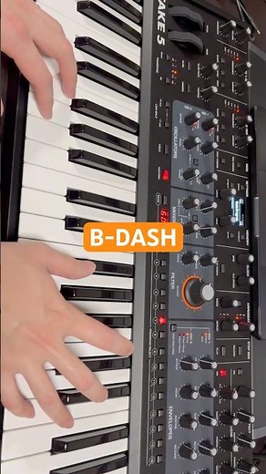I tried playing the synth part of "B-DASH".