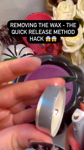 This method is fab when you want the wax out as a solid but no freezer space. Just don’t forget about it or you get the full melt pool! The key is to only wait a few secs then push out the wax. It comes out so easy. Now if ur like me with brainfog chances are you will forget and it’s too late to push it. So if that happens then go back to the soak up method. Details in my hacks and tips highlights hands up if you will forget and get a full melt pool 😆 🖤 #waxmelts #waxmeltburner #tipsandtricks 