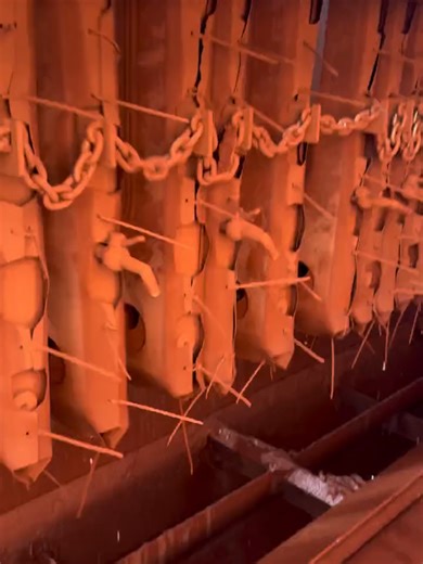 ⛏️ In Brazilian iron ore operations, cake discharge can make or break the whole shift. When discharge becomes unstable, it triggers a chain reaction: more manual intervention, drifting cycle times, leakage, and unplanned stops. What I care about on site is not “is the press running”, but whether it runs with: low intervention repeatable results predictable cost. 3 “real costs” people often underestimate during discharge Hidden downtime: it looks like it’s running, but every cycle is slower Repea