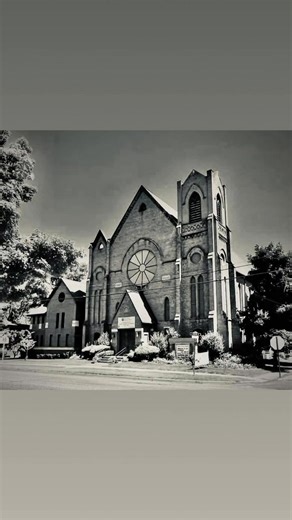 Black and White Reveals the Hidden Beauty of Back Roads America | Jeff Ward