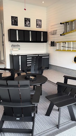 Garage Decor Ideas for a Chill Man Cave Experience