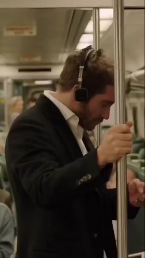 Jake Gyllenhaal Dancing in Demolition Film - Weekend Vibes