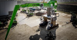 Material handlers for recycling, timber, scrap   ports | SENNEBOGEN