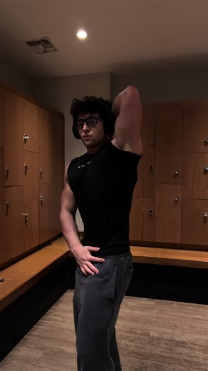is this tough tuff guys #garcialifts #gymmotivation #fyp #gymtok #biceps