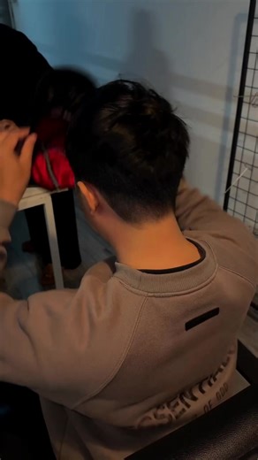 Barbas Hats Chrome Blackout Limited - A Regal Statement