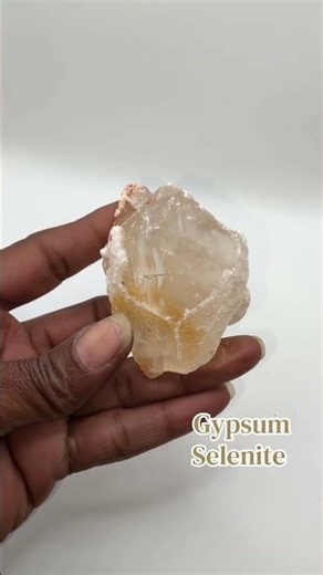 ✨ Selenite