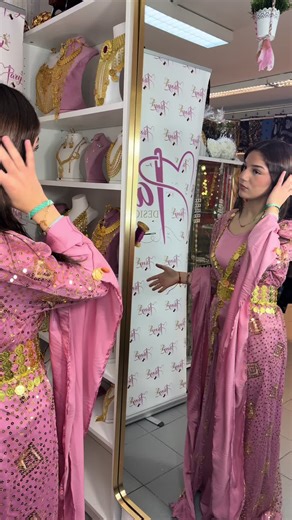 Pary DESIGNS (@parydesigns)’s videos with original sound - CH📀PY